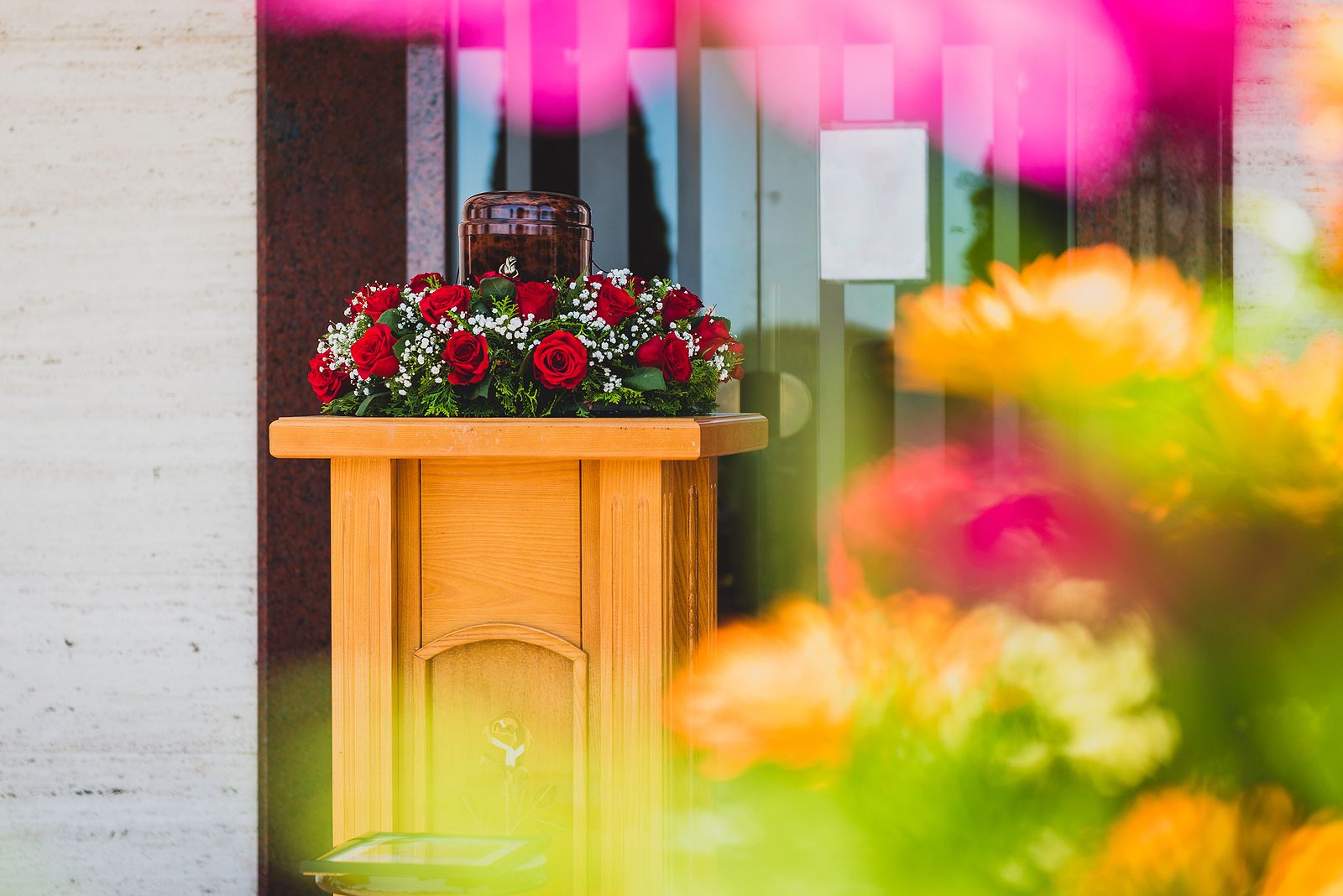 This extensive post answers all your questions about a funeral and its component parts and includes links to articles about cremation, burial, grief, planning, urns and ashes and more. 