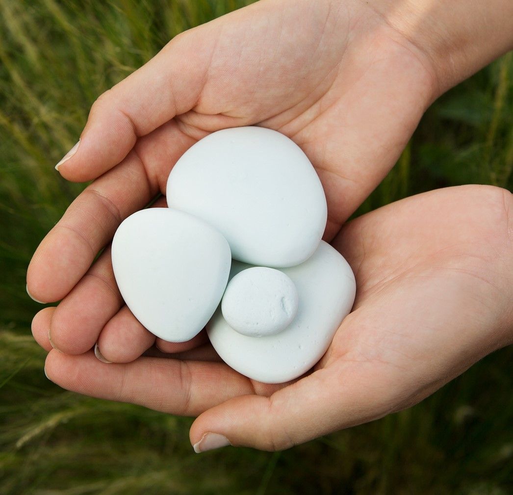 
If you choose to hold on to your loved one's cremation ashes, they usually will
remain in the urn you chose for years. For some people, however, they end up
stored in a closet or a garage. For others they are displayed in a pride of
place in a family member's home.

One alternative that some people choose is to convert the ashes into beautiful
and unique stones called cremation stones or memorial stones. Some people also
call them solidified remains. 



Introducing cremation memorial stones
Cr